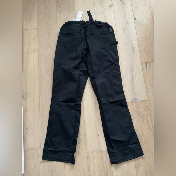 NWT koi men’s size L scrub pants in black - Picture 6 of 7